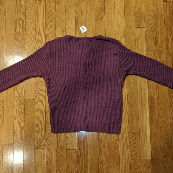 Langents women's size 8-10 button down sweater. - Picture 2 of 7